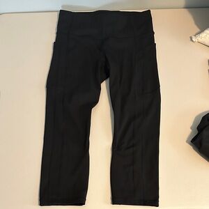 Athleta Ultimate Stash II Capri in Black